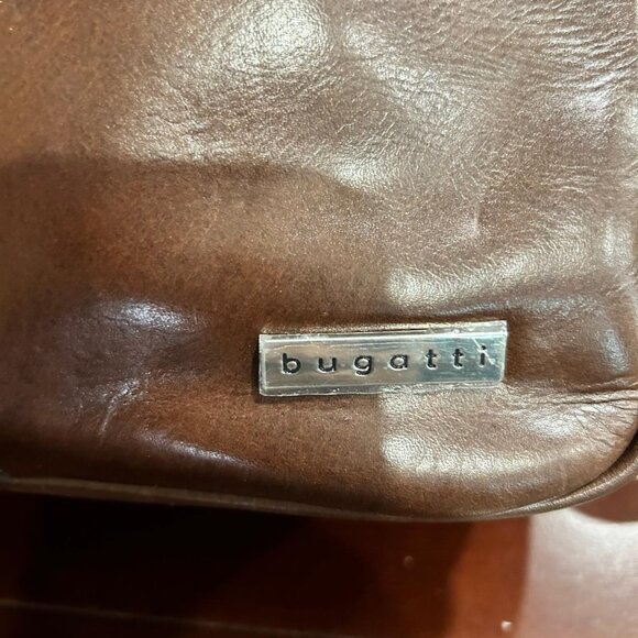 Bugatti Genuine Leather Backpack - Picture 2 of 10